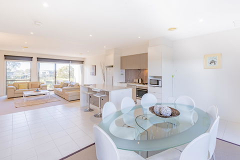 Stylish 3 Bedroom Townhouse - Free Parking - Hotel WA 2