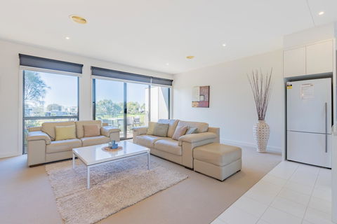Stylish 3 Bedroom Townhouse - Free Parking - Hotel WA 16