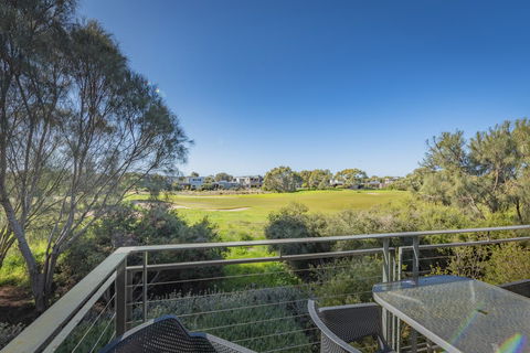 Stylish 3 Bedroom Townhouse - Free Parking - Hotel WA 12
