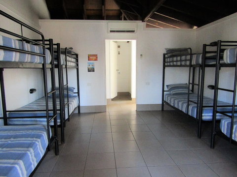 Nomads Airlie Beach - Hotel WA 13