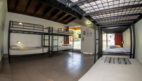 Nomads Airlie Beach - Hotel WA 17