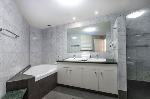 Emerald Noosa - Hotel WA 10