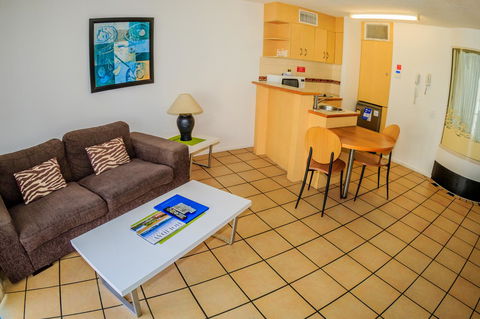 Grand Palais Boolarong Beachside Apartments - Hotel WA 15