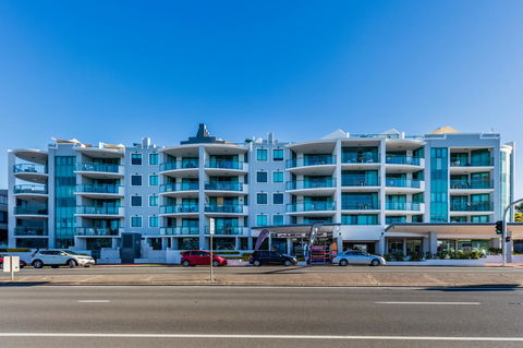 Grand Palais Boolarong Beachside Apartments - Hotel WA 9