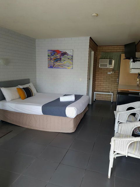 Twin Pines Motel - Hotel WA 18