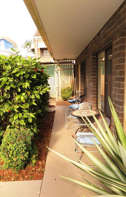 Twin Pines Motel - Hotel WA 22