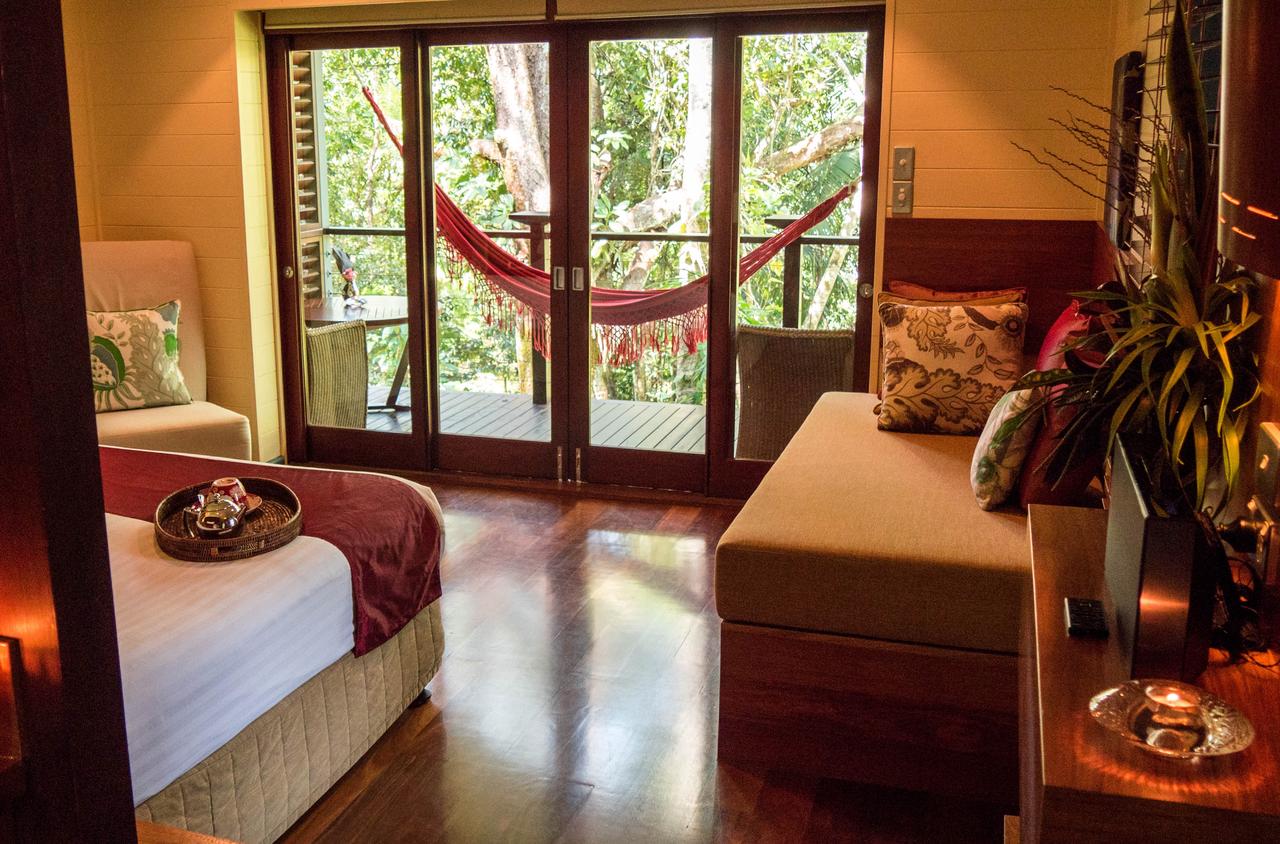 Wonga QLD Hotel WA
