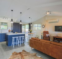 Bed  Breakfast 1 Bedroom Guest House - Hotel WA