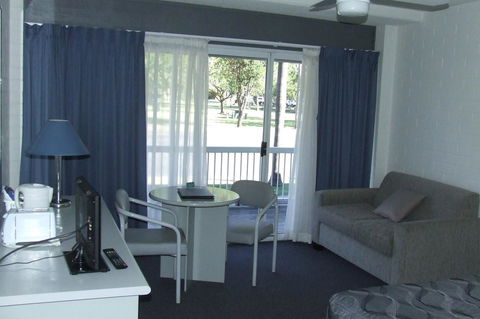 Dalby Manor Motor Inn - Hotel WA 37