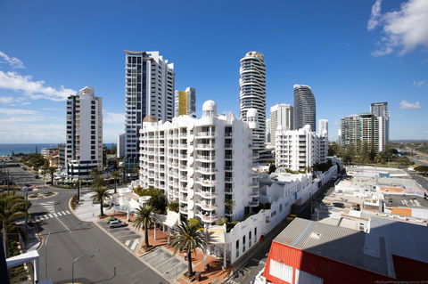 Qube Broadbeach - Hotel WA 10