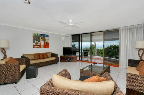 Roydon Beachfront Apartments - Hotel WA 4