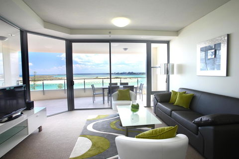 Monaco Caloundra - Hotel WA 38