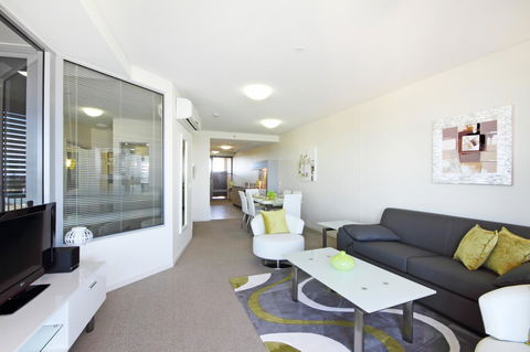 Monaco Caloundra - Hotel WA 29