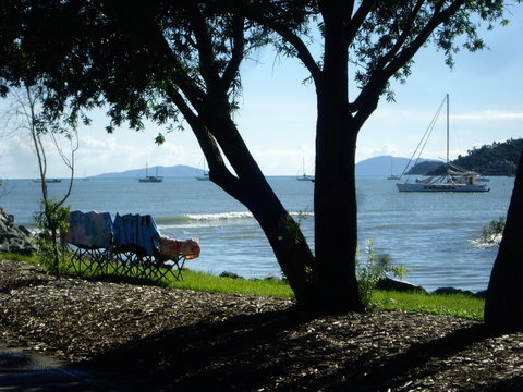 Montipora Unit 3 - In The Heart Of Airlie, Wi-fi And Netflix - Hotel WA 17