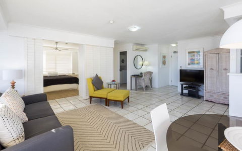 South Pacific Plaza - Official - Hotel WA 25