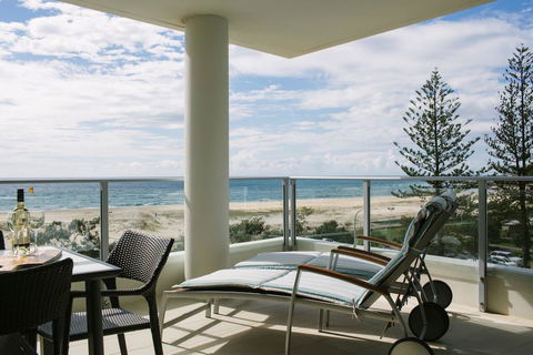 Pure Kirra - Hotel WA 1