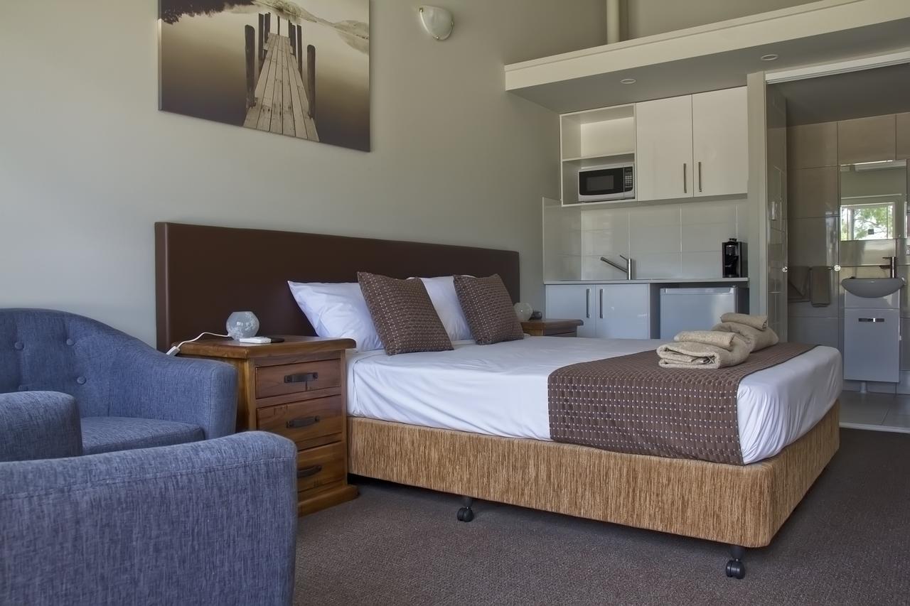 Dakabin QLD Hotel WA