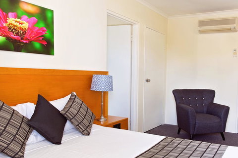 White Lace Motor Inn - Hotel WA 22