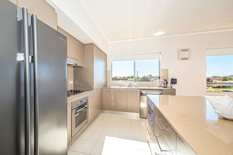On The Bay Apartments - Hotel WA 3