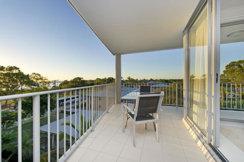 On The Bay Apartments - Hotel WA 13