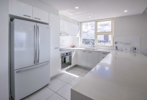 84 The Spit Holiday Apartments - Hotel WA 7