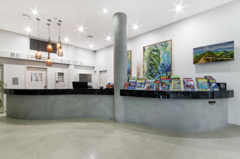 Sunshine Tower Hotel - Hotel WA 24