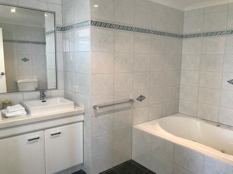 Rainbow Bay Resort Holiday Apartments - Hotel WA 5