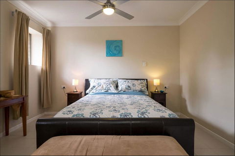 The Villa At The Bay - Hotel WA 5