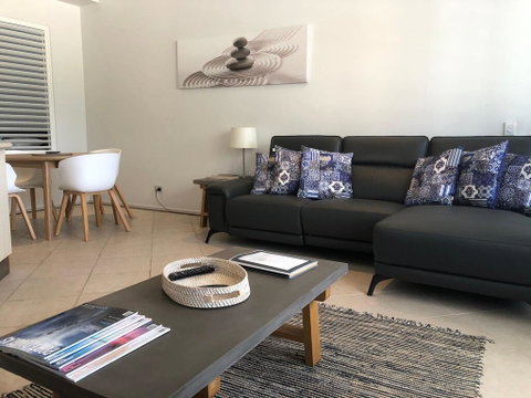 Welcome To The Centre Of Paradise - Hotel WA 3
