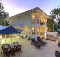 Whispering Palms - Hotel WA