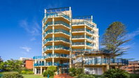 Whitesands 301 - Main Beach Location