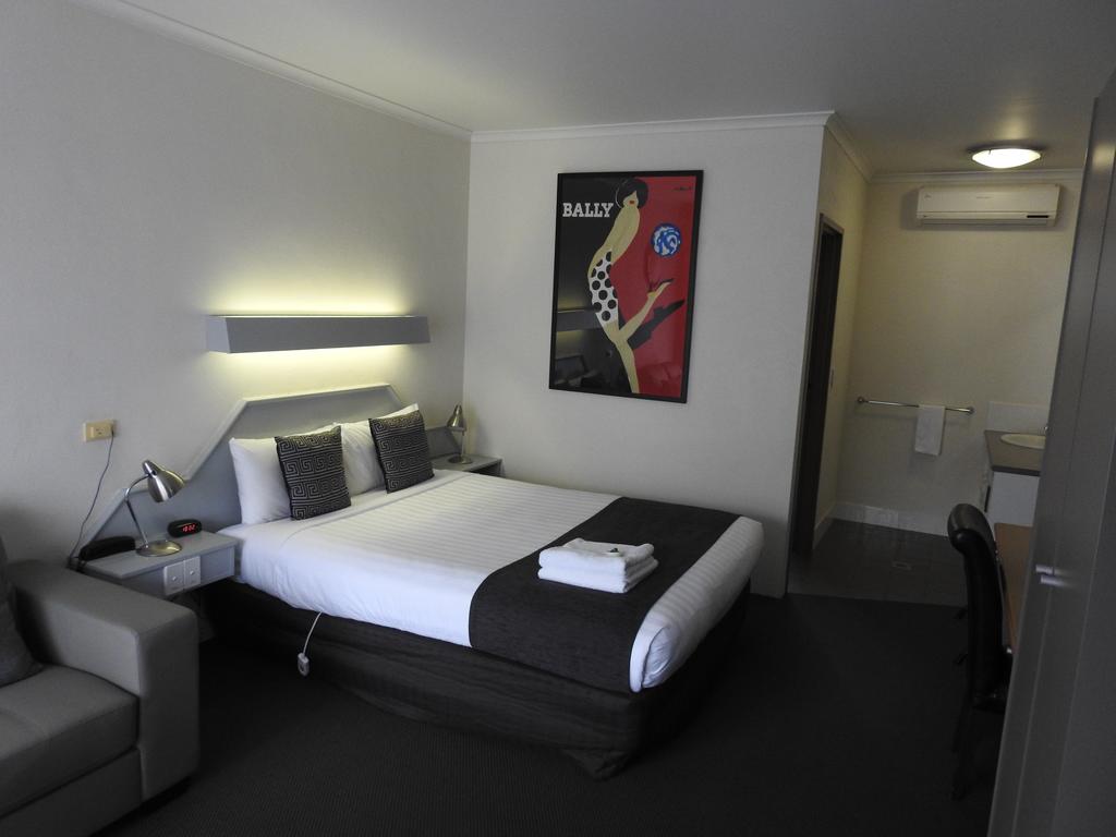Carlyle VIC Hotel WA