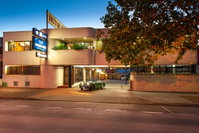 Book Albury Accommodation Vacations Hotel WA Hotel WA
