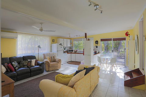 Yellow Cottage - Bush And Beach - Hotel WA 1