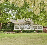 York Cottage - grand gate house and enchanting gardens - Hotel WA