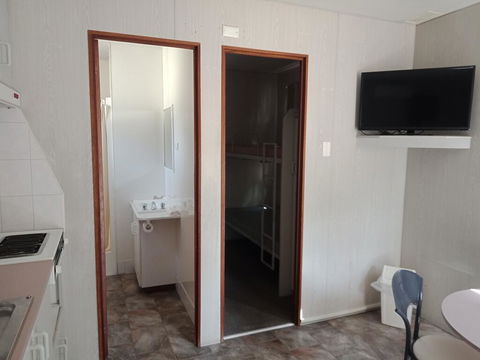 Young Caravan Park - Hotel WA 1