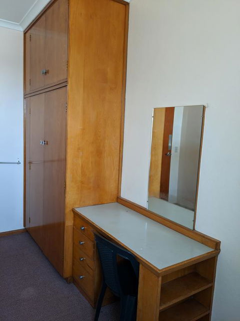 Young Budget Accommodation - Hotel WA 1