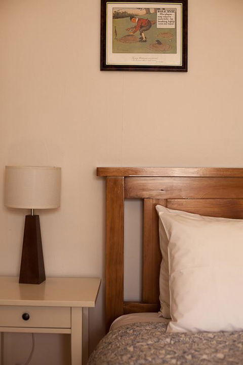 Young's Cottage - Circa: 1861 - Hotel WA 3