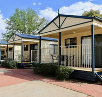 Young Tourist Park - Hotel WA