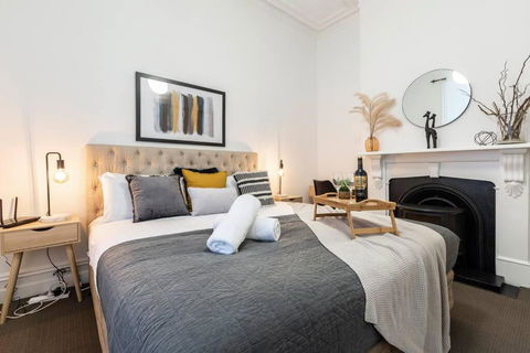 A Carlton Classic - Quaint Inner-City Getaway - Hotel WA 1