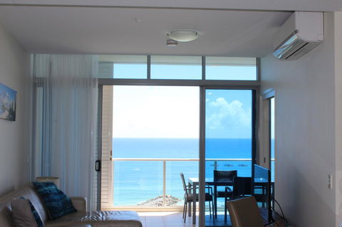 Blue C Coolangatta - Hotel WA 30
