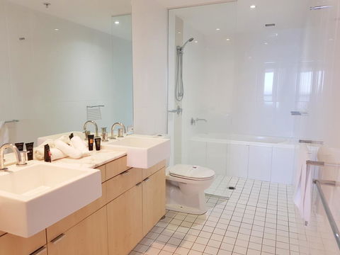 Blue C Coolangatta - Hotel WA 10