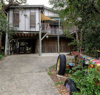 Five Bimba Tractor House - Hotel WA