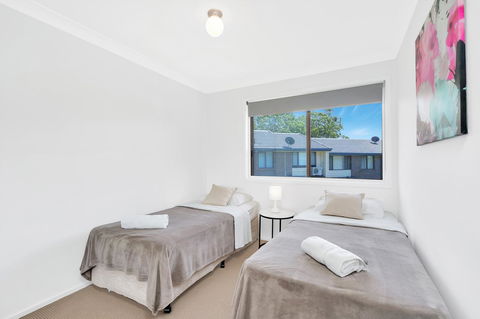Fountain View Estate - We Accommodate - Hotel WA 4