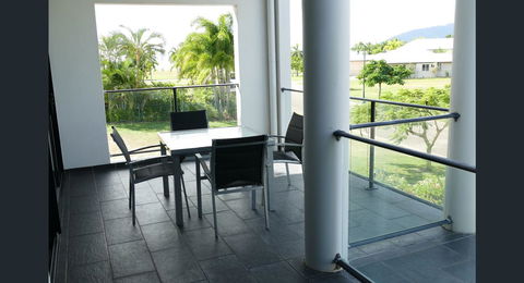 Hinchinbrook Holiday Apartments - Hotel WA 36