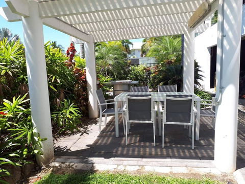 Hinchinbrook Holiday Apartments - Hotel WA 34