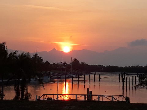 Hinchinbrook Holiday Apartments - Hotel WA 18