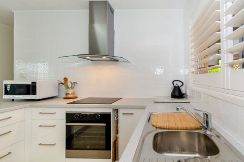 Lowset Sweetie, Central To Everything - Partridge St, Bongaree - Hotel WA 14