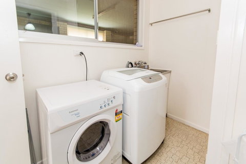 Lowset Sweetie, Central To Everything - Partridge St, Bongaree - Hotel WA 10