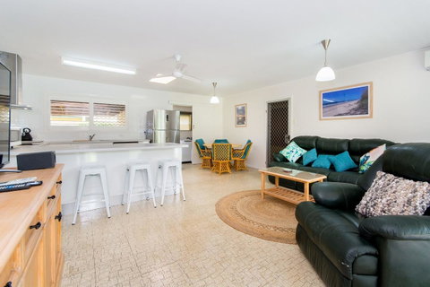 Lowset Sweetie, Central To Everything - Partridge St, Bongaree - Hotel WA 9